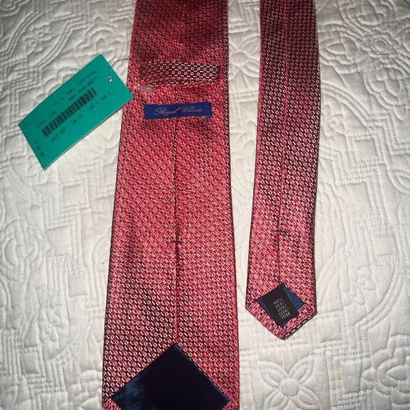 Royal Classic Tie - Picture 3 of 8